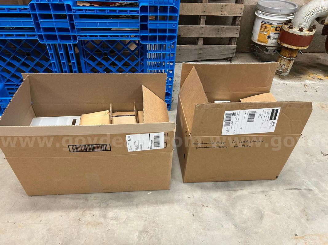 Lot of Test Tubes & Test Tube Racks