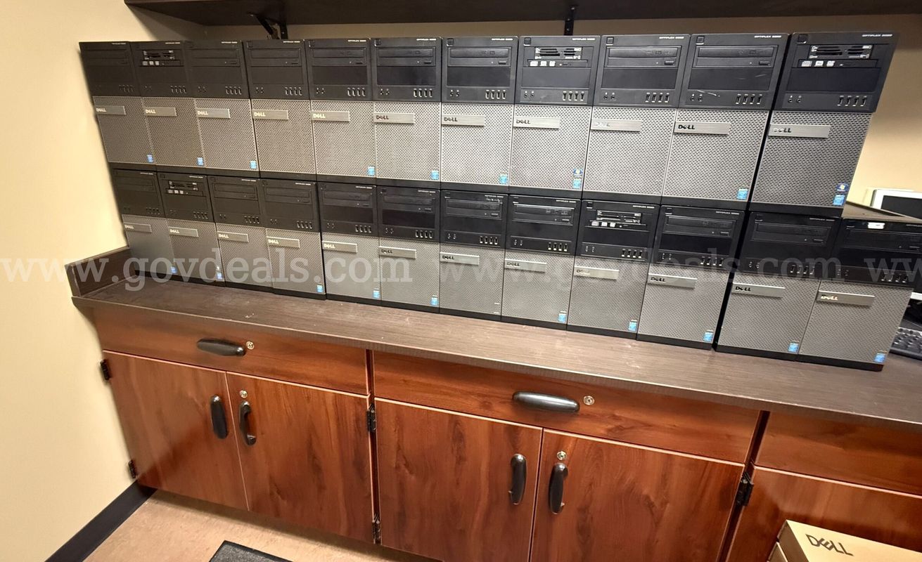 23 Dell Optiplex 9020 Desktops