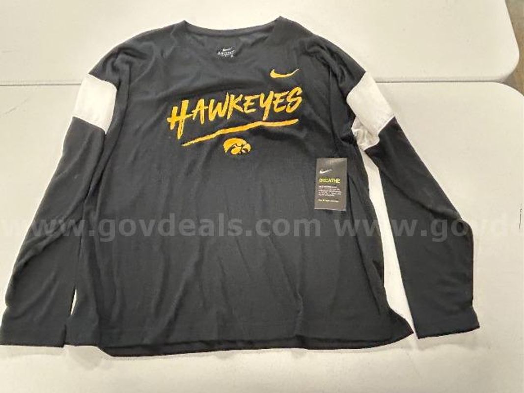 Lot of 3 Shirts. Nike Tee, Various Styles, Colors. Sizes: XL