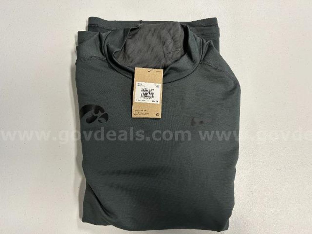 Lot of 1, Nike Pro Long Sleeve Mock-Neck Shirt. Black in color. Size: XXL
