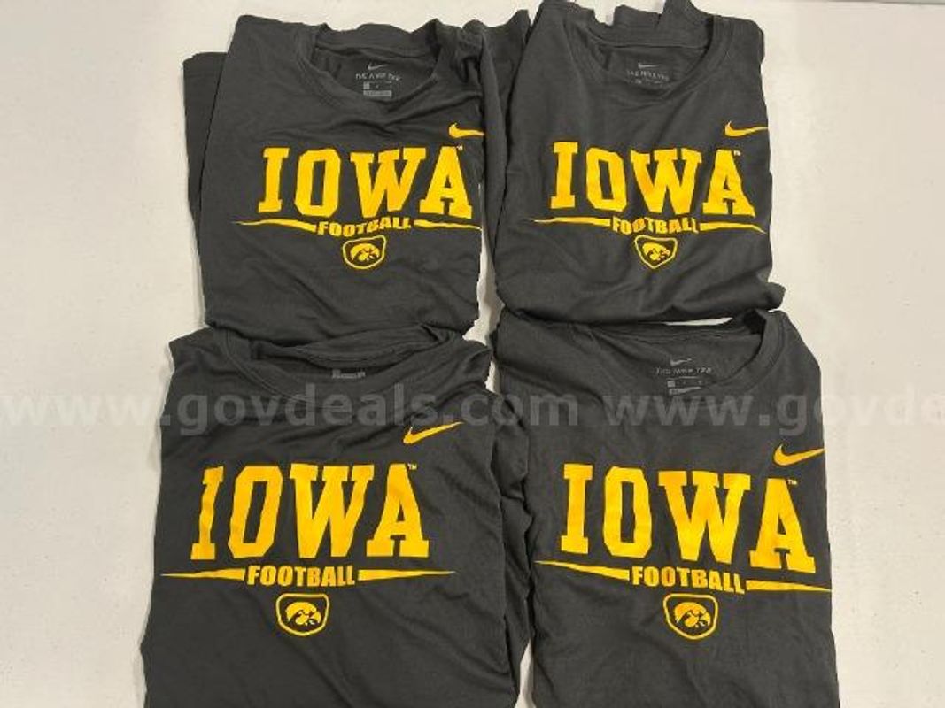 Lot of 4, Nike Long Sleeve Dri-Fit Tee. Black in color. Size: L