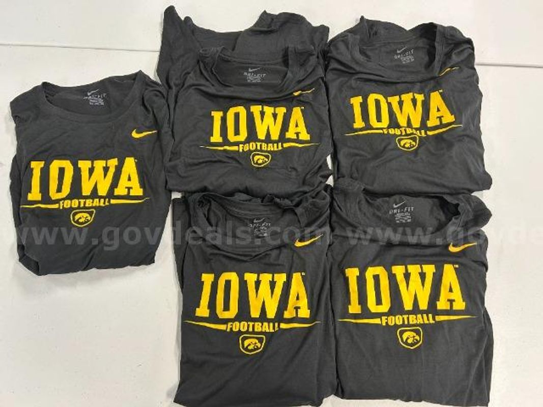 Lot of 5, Nike Long Sleeve Dri-Fit Tee. Black in color. Size: 4XL