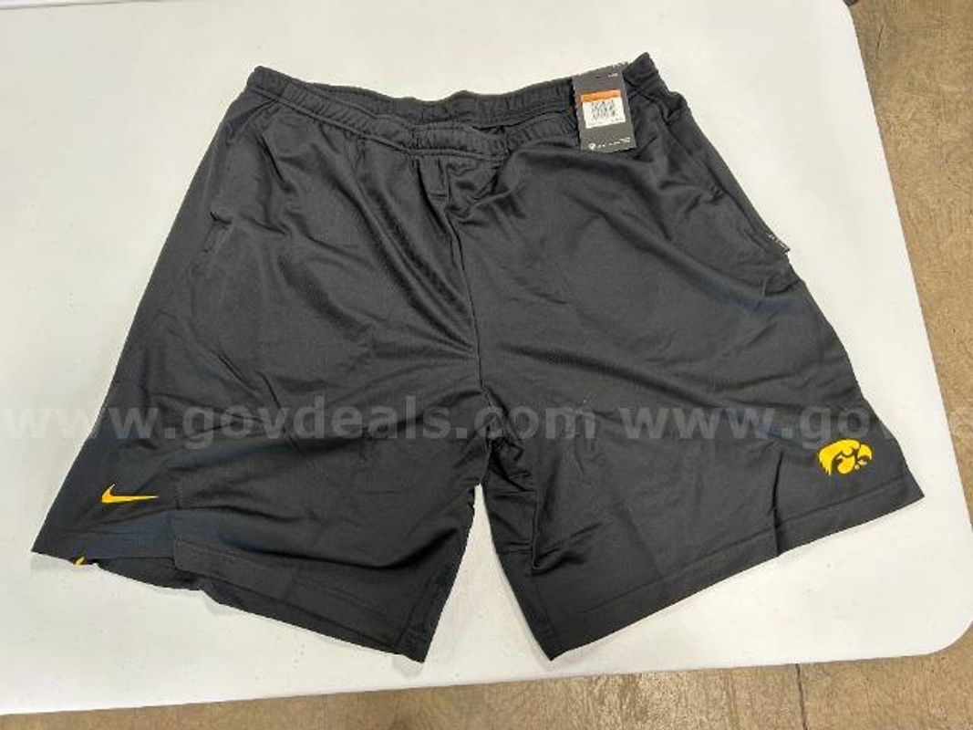 Lot of 1, Nike On-Field Dry "U of I" shorts, Black in color. Size: XXL