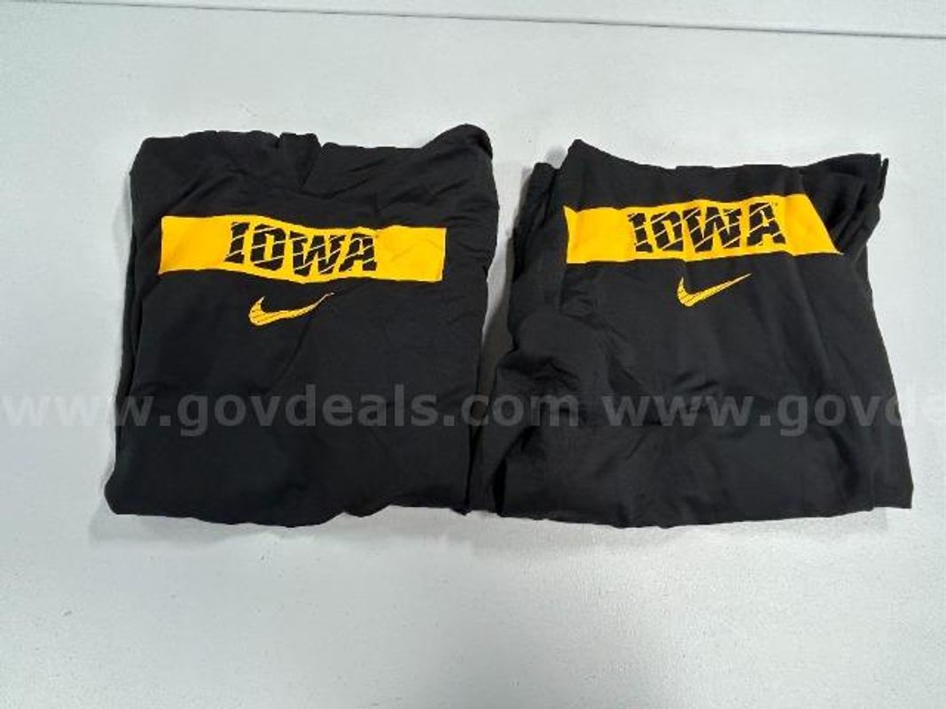 Lot of 2, Nike Long Sleeve hood "U of I" Shirt, Black in color. Size: XL