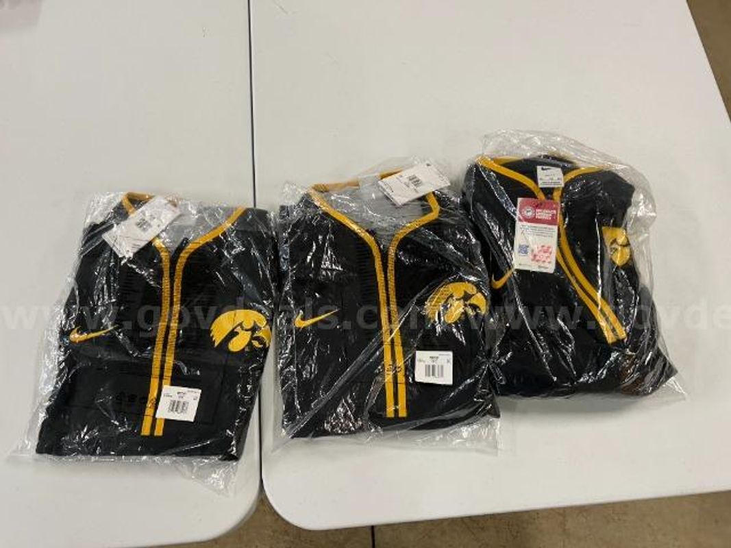 Lot of 3, Nike "U of i" Dri-Fit 1/4 zip Pullover, Black in color. Size: 2XL