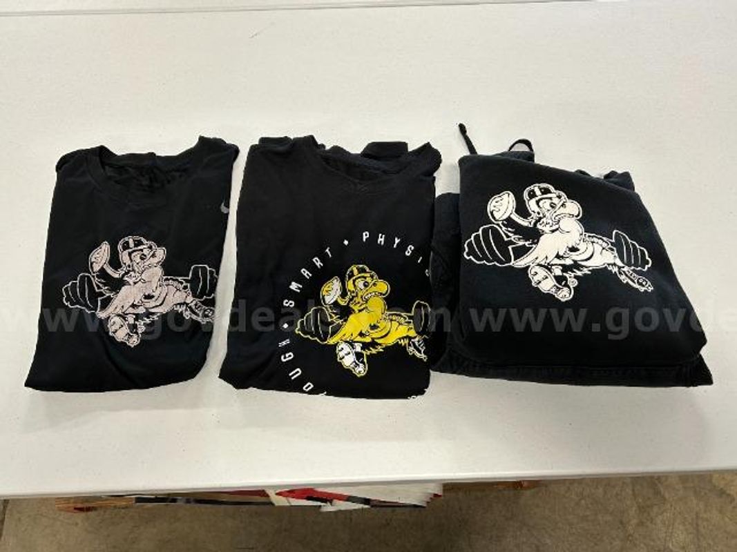 Lot of 3, Nike Tee/Hoodie, Black in color. Size: XL, XXL