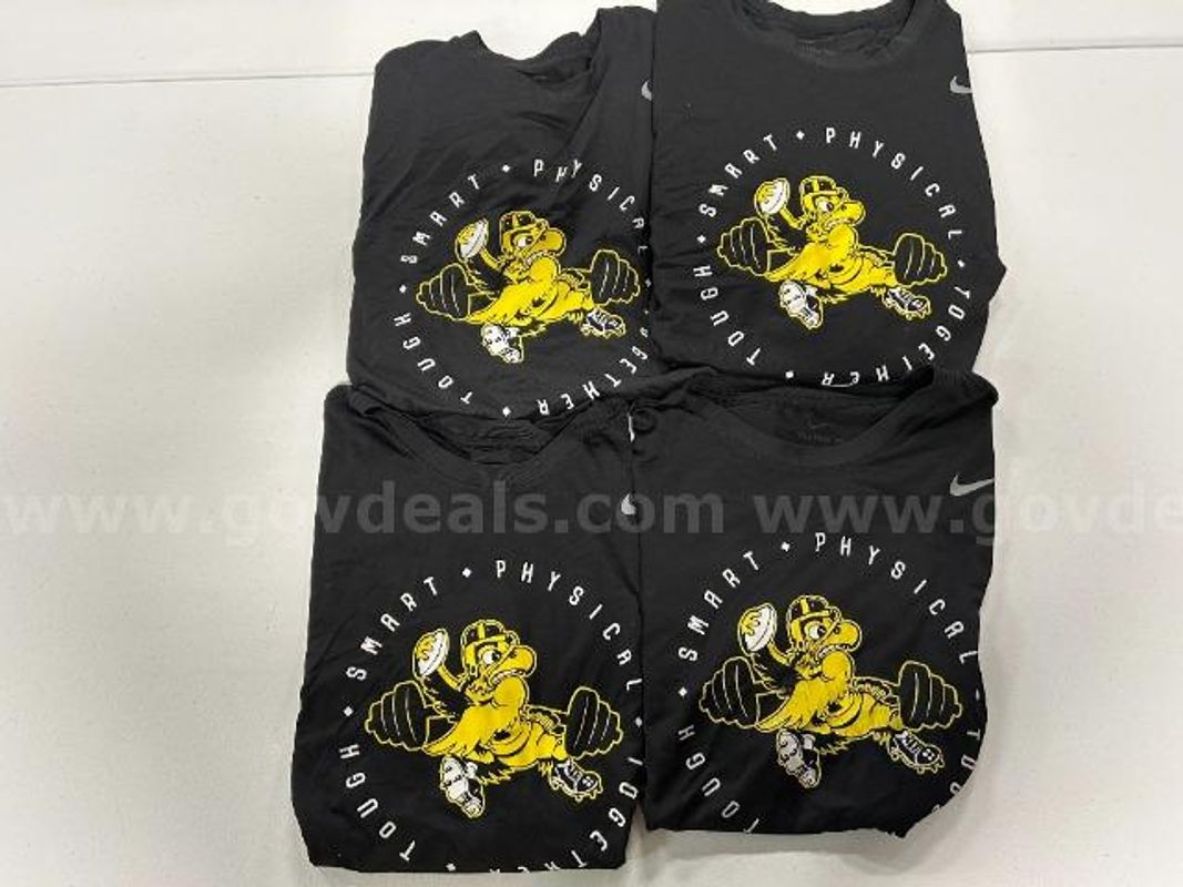 Lot of 4, Nike Dri-Fit Tee, Black in color, Size: XL