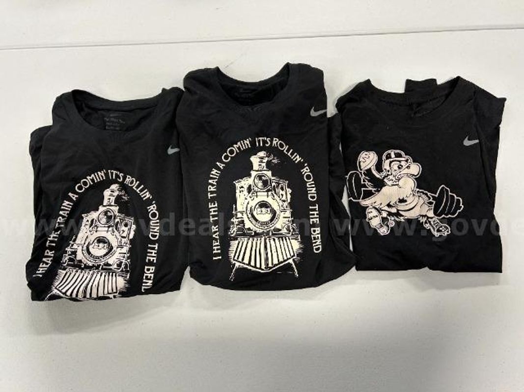 Lot of 3, Nike Tee, Long/Short Sleeve, Black in color, Size: XL, XXL