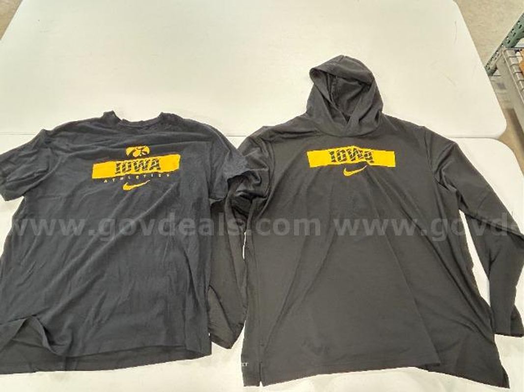 Lot of 4, Nike "U of I' shirts, black in color. Size: XXL
