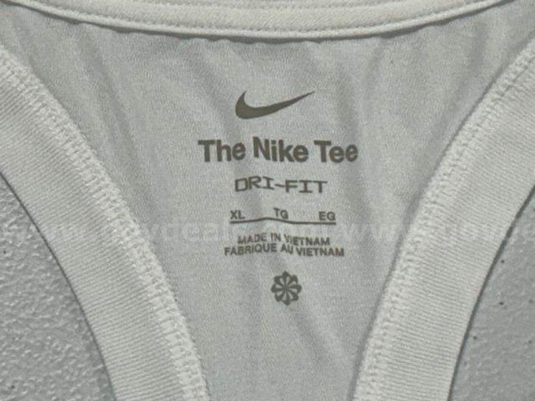 Lot of 7, WMNS Nike "U of I" Tank Top, White in color, Size: XL