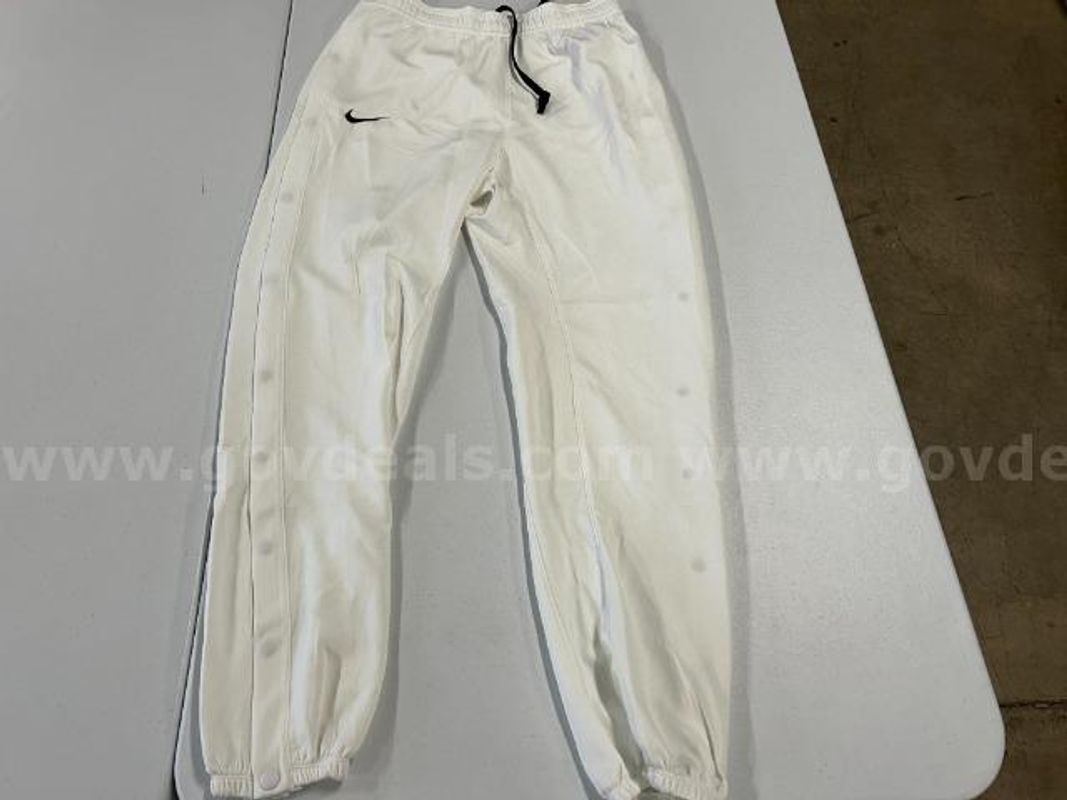 Lot of 4, WMNS Nike Button-Up Pants, White in color, Size: L