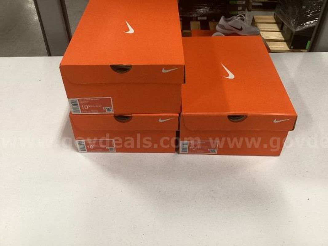 Lot of Womens Nike Free Metcon 6 Shoes
