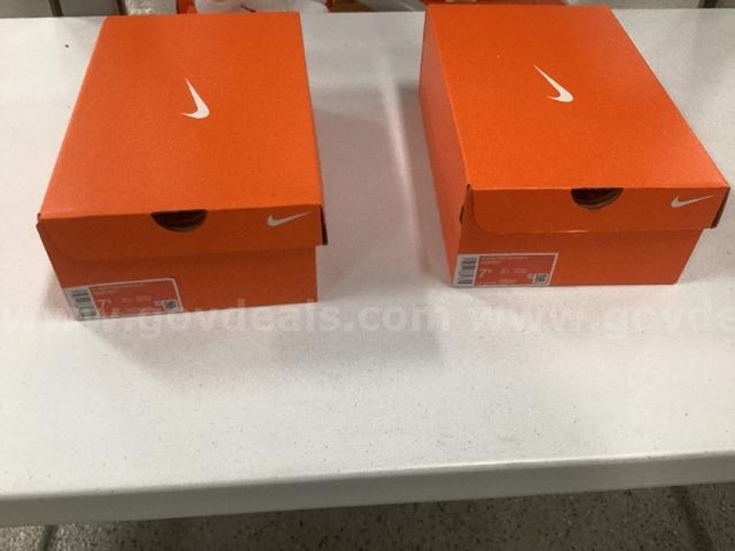 2 Nike Free Metcon 6 Shoes