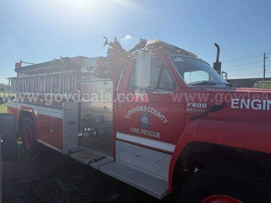 1991 Ford F800F