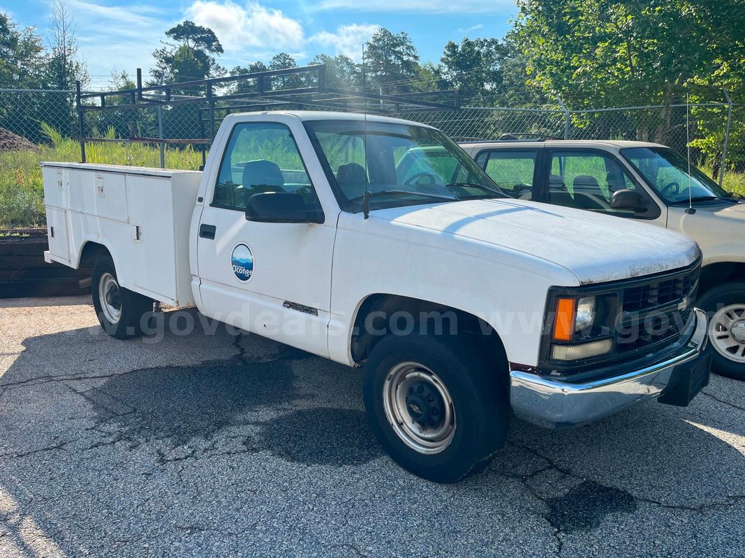 1998 Chevrolet C/K 2500 Reg. Cab 2WD