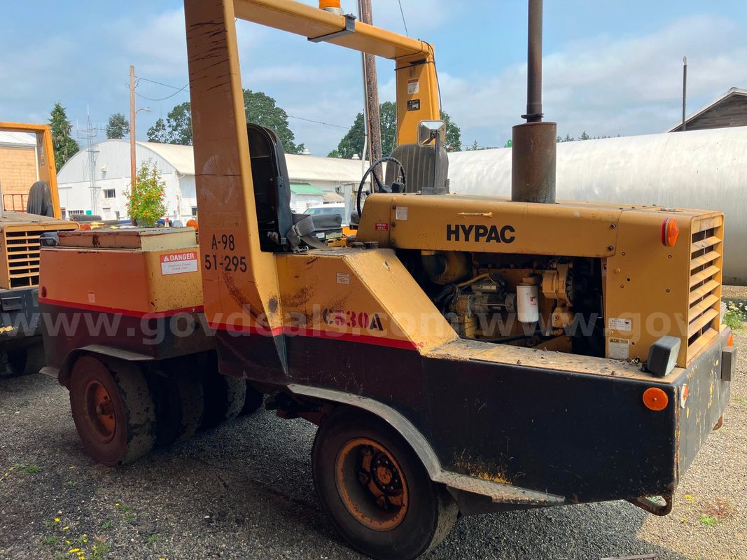 1995 HYPAC C530A 9-WHEEL COMPACTOR