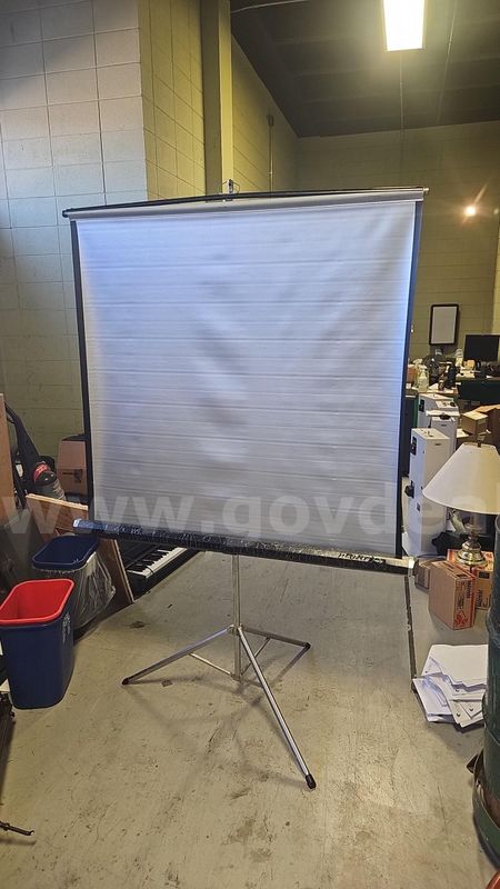 MSU Lot # 8794 - Large Projector Screen with Tripod