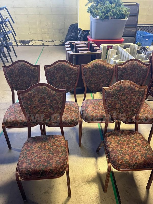 MSU Lot # 9228- Lot of 6 Wooden Floral Chairs