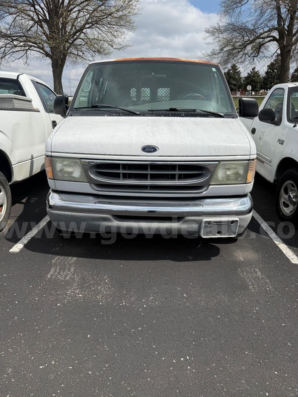 MUS VEH# 968 : 2002 Ford Econoline