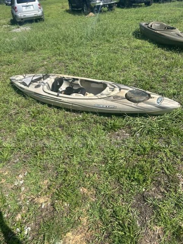 1 Quest Kayak