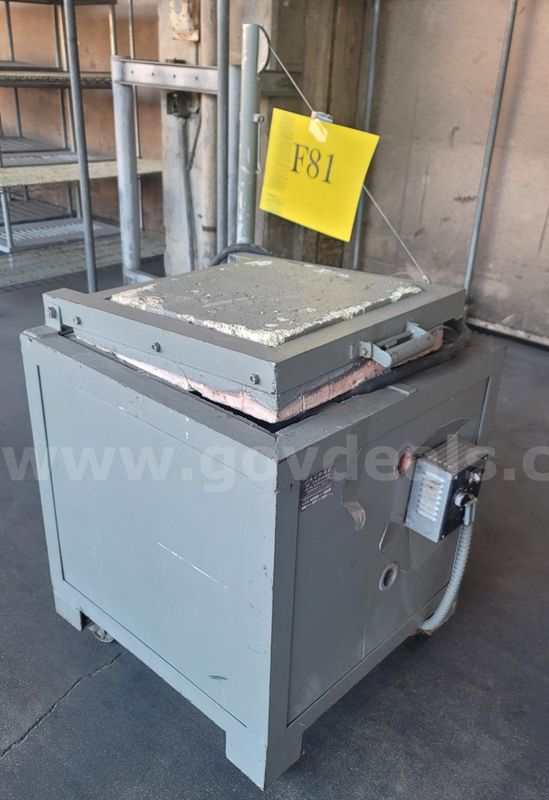 **** JACRAE ELECTRIC KILN (ND) ****