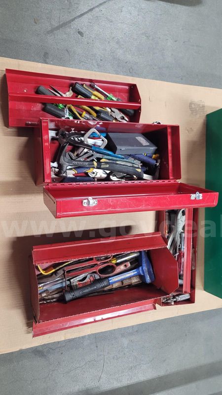 **** ASSORTED HANDYMAN TOOLS (I)****