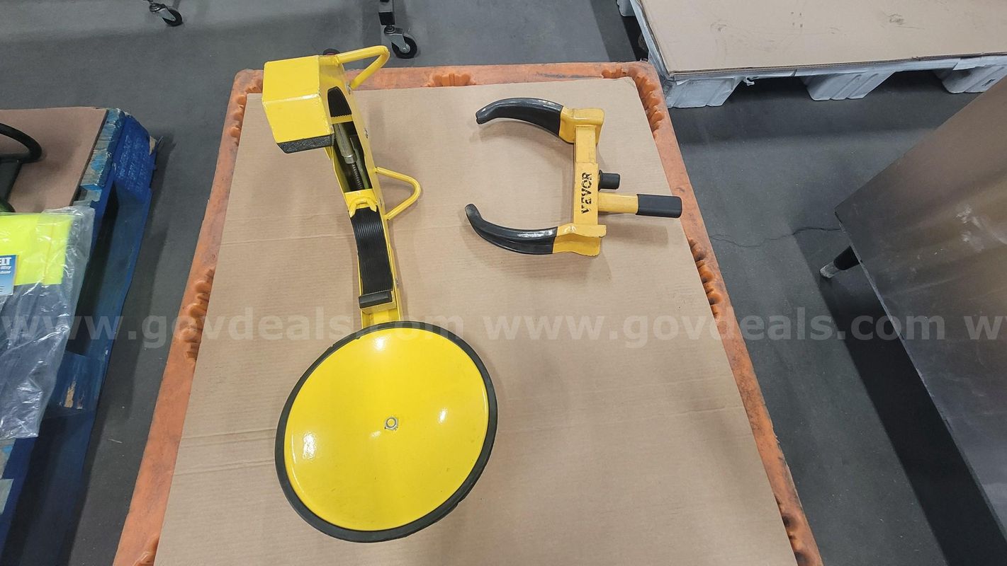 **** Wheel Lock Clamp **** (I)