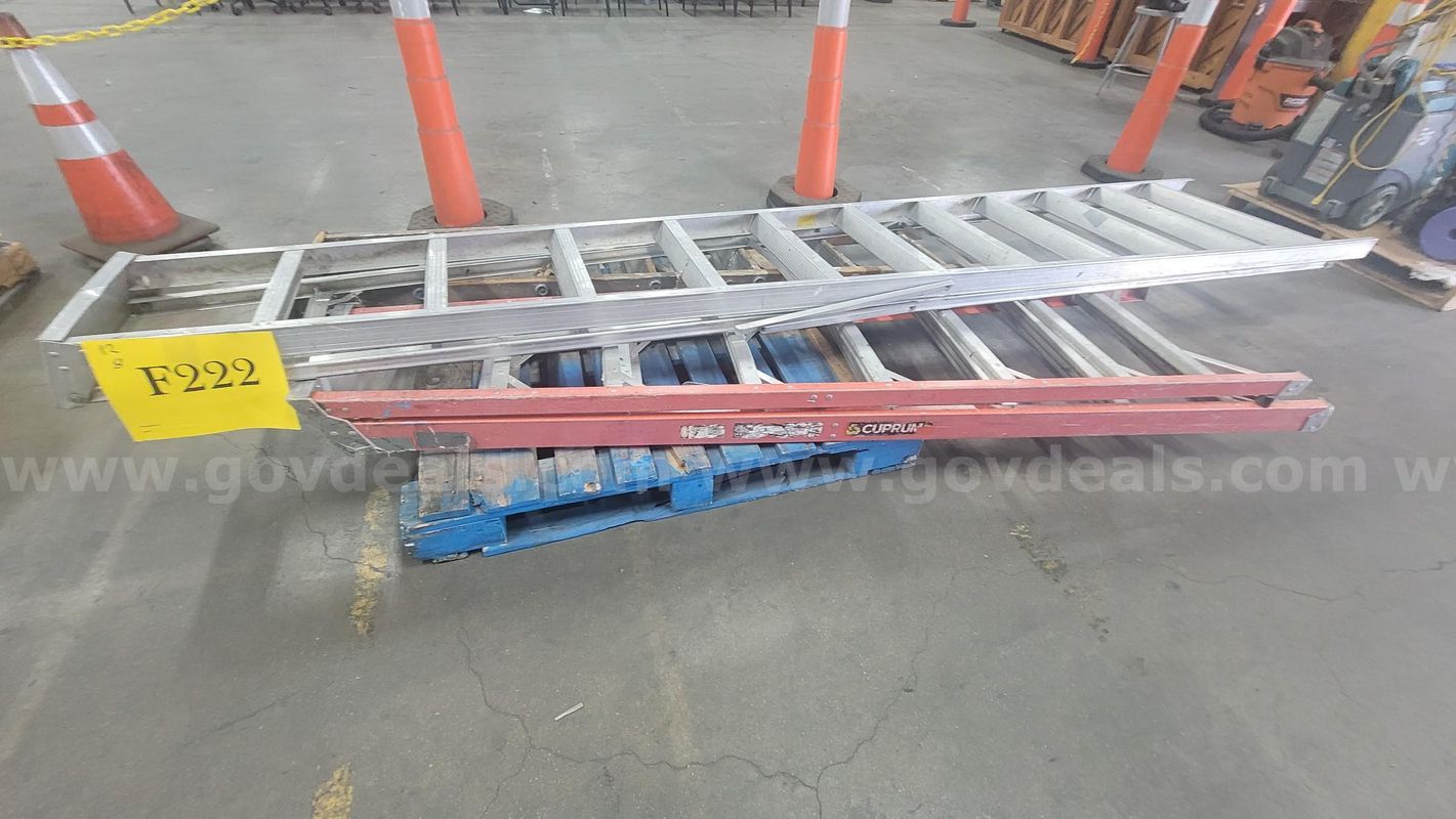 **** 3 Units Of Assorted Ladder **** (I)