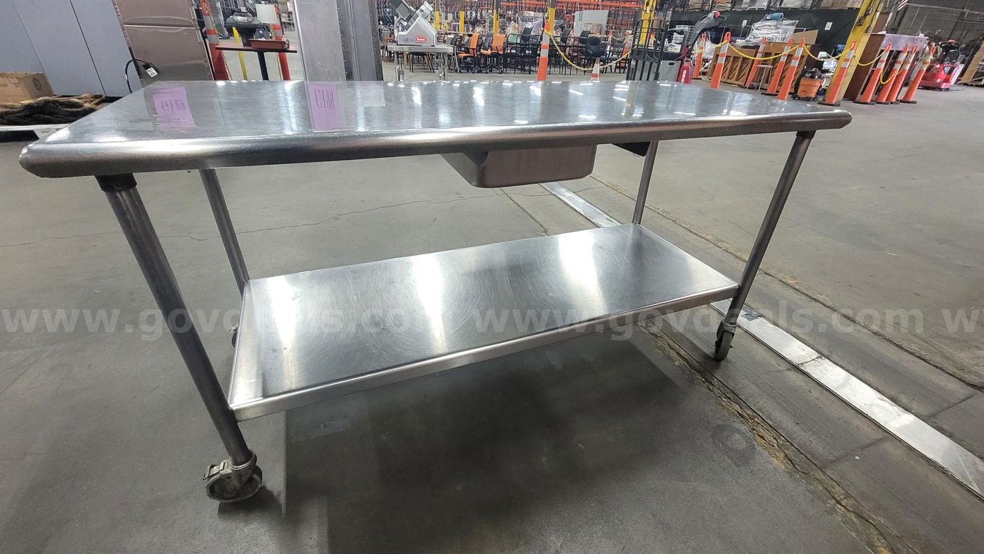 **** Stainless Steel Commercial Kitchen Table **** (I)