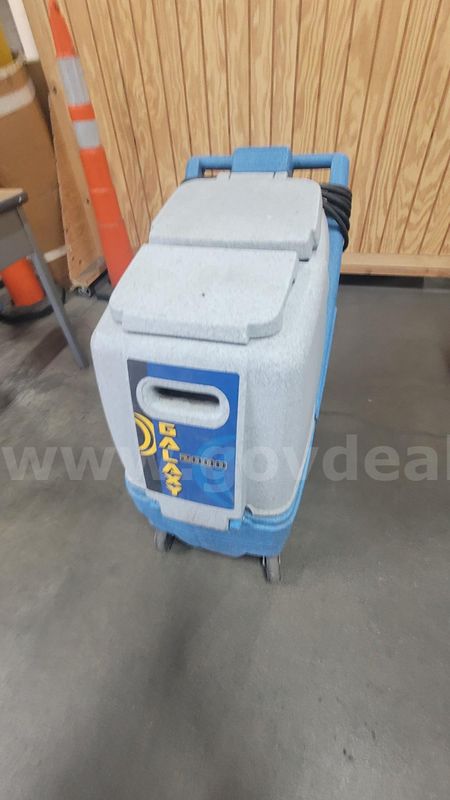 **** Galaxy 2000 Portable Carpet Extractor **** (I)