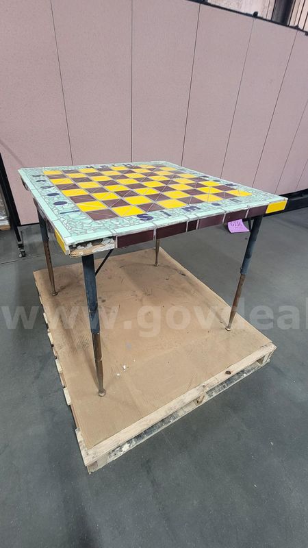 **** Mosaic Chess Outdoor Table **** (I)