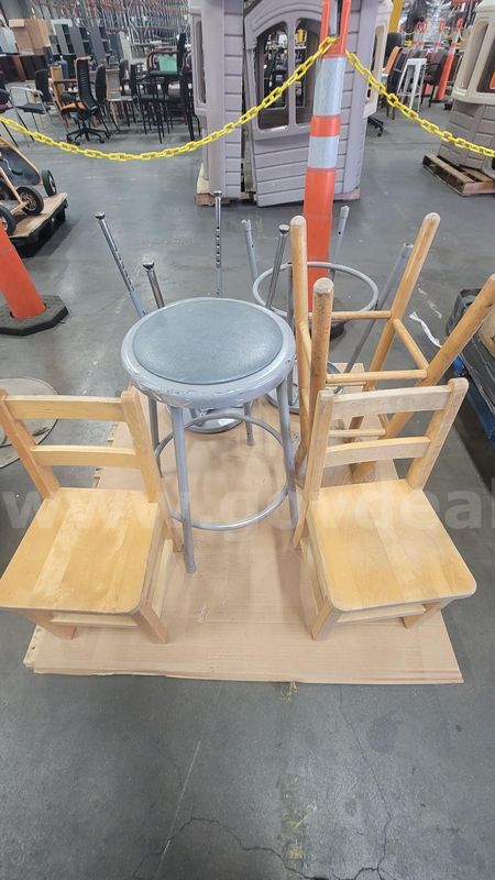 **** ASSORTED STOOL AND MINI CHAIRS **** (I)