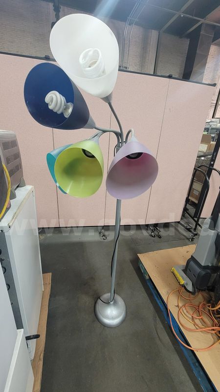**** 5 Light Floor Lamp **** (I)
