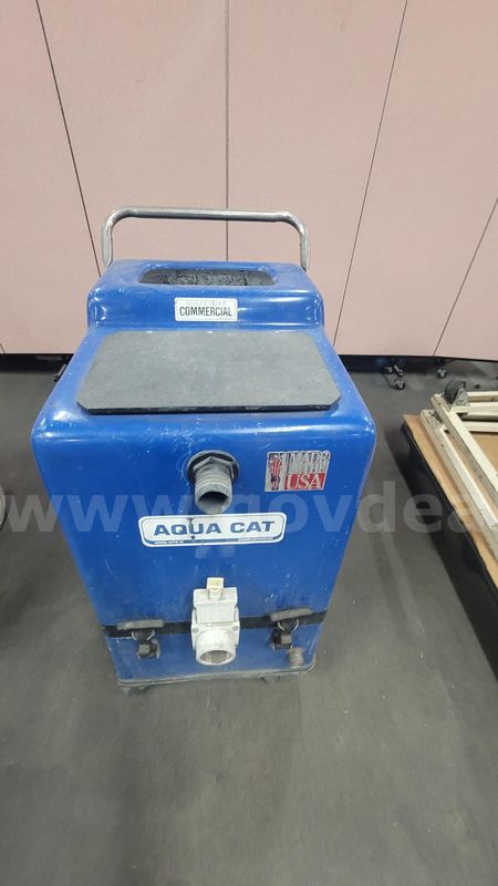 **** Aquacat Wet And Dry Vacuum **** (I)