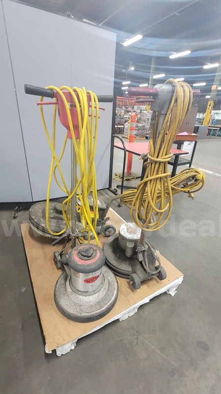 **** ASSORTED FLOOR BUFFER SCRUBBER **** (I)