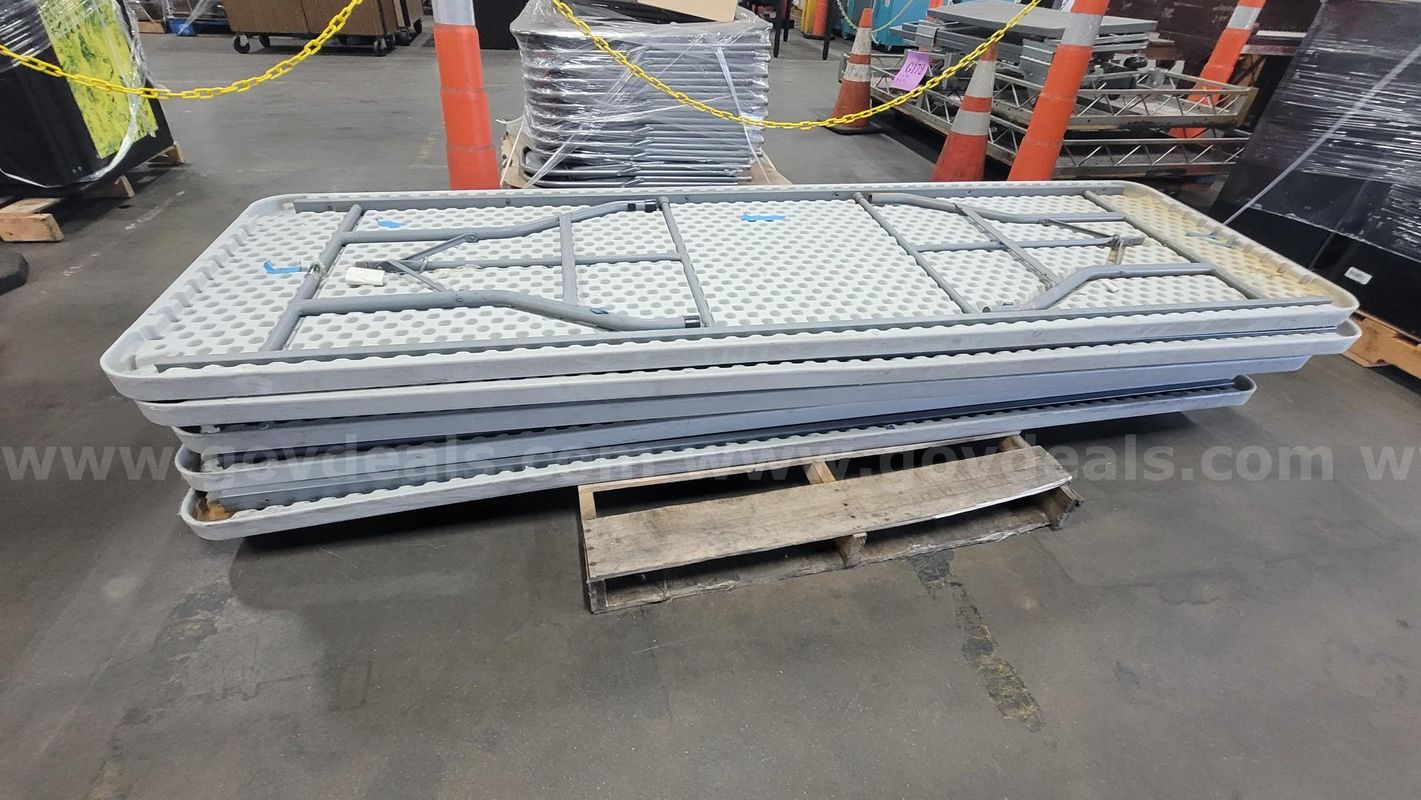 ****FOLDING TABLES BY LOT OF **** (I)