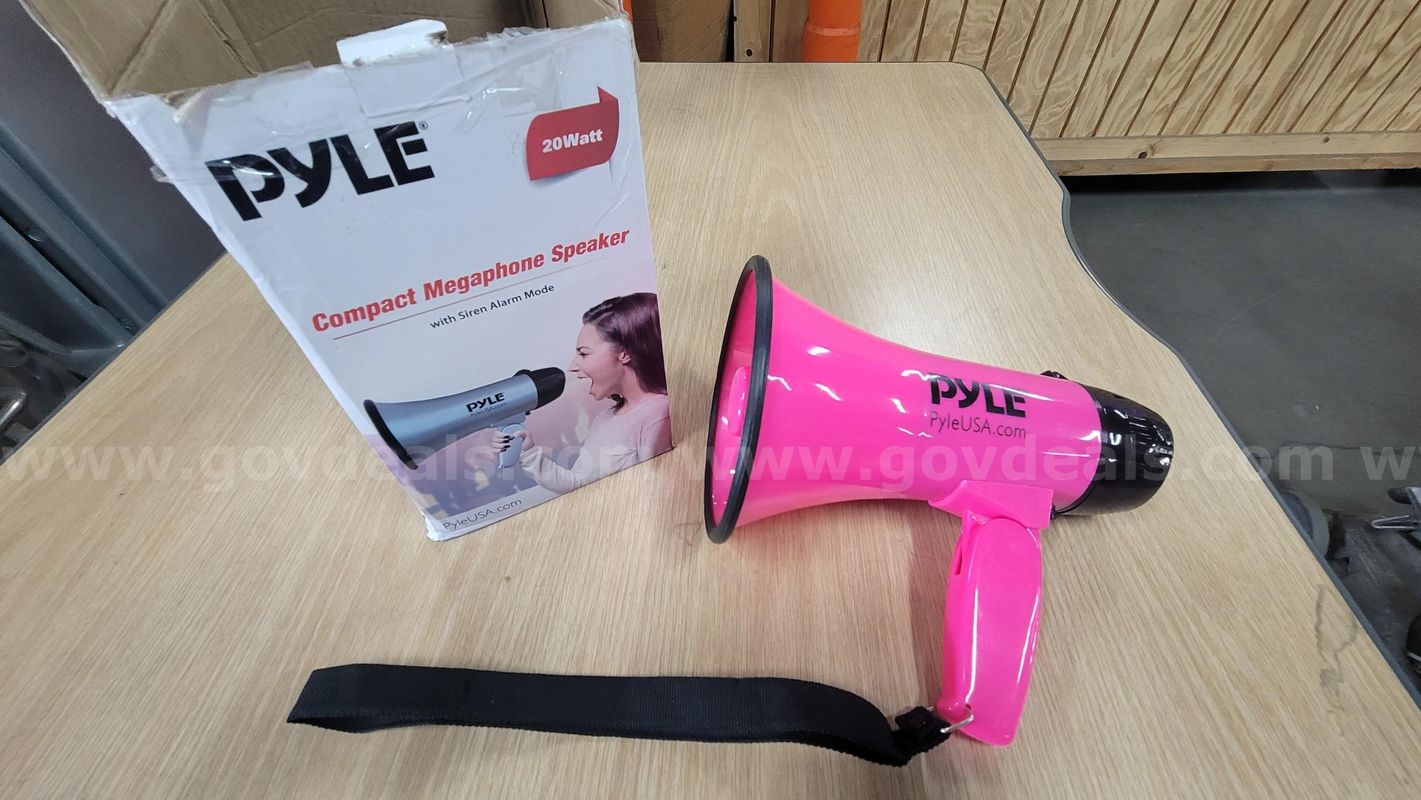 **** PYLE COMPACT MEGAPHONE SPEAKER **** (I)
