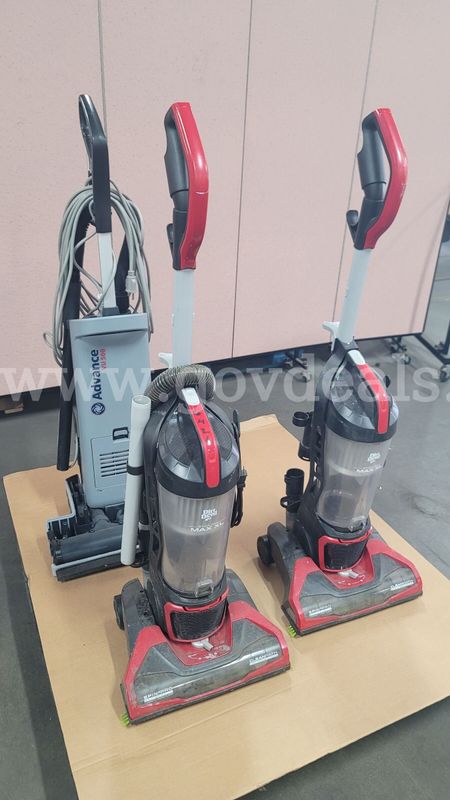 **** ASSORTED FLOOR VACUUM CLEANER **** (I)