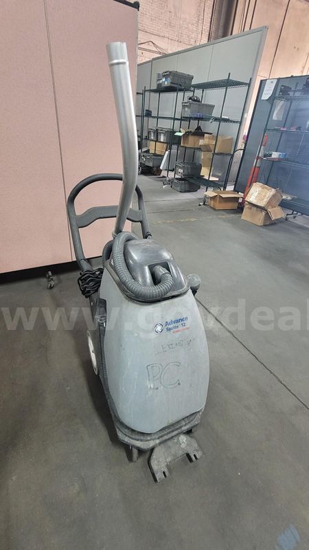 **** ADVANCE SPRITE 12 FLOOR CLEANER **** (I)