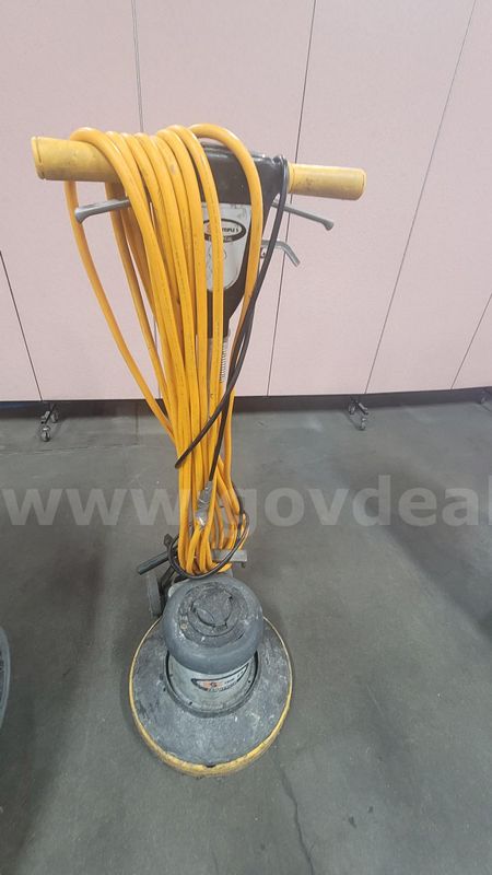 **** TRIPLE S COMMERCIAL FLOOR POLISHER **** (I)