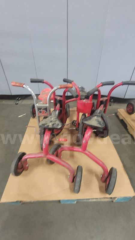 **** 4 UNITS SILVER RIDER ANGELES KIDS TRICYCLE **** (I)