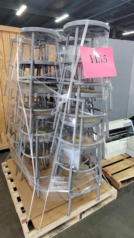 **** METAL SHOP STOOL BY LOT OF 25 **** (I)
