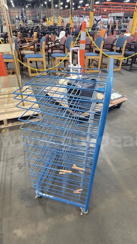 **** MOBILE MULTI TIER STORAGE CART **** (I)