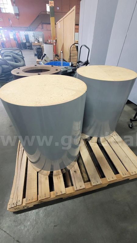 **** Cylindrical Display Pedestal By Lot **** (I)