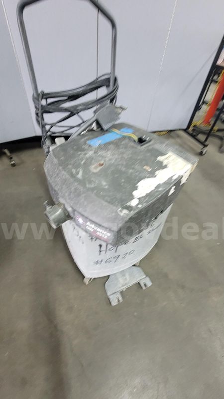 **** ADVANCE GW 4512 WET AND DRY VACUUM CLEANER **** (I)