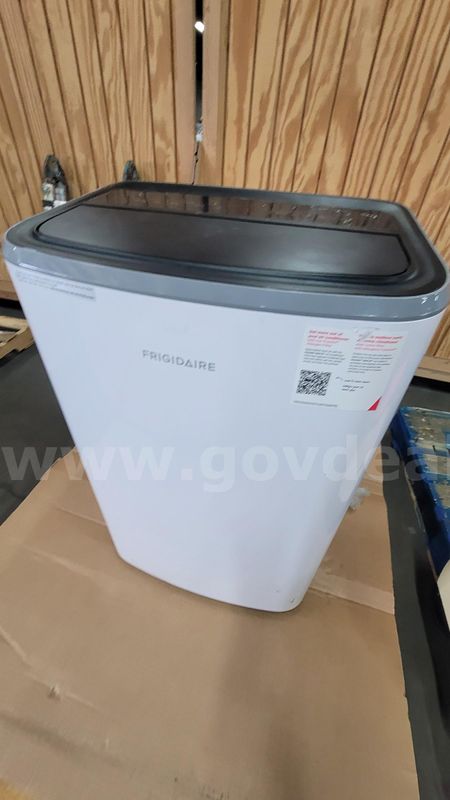 **** FRIGIDAIRE PORTABLE AIRCONDITIONING UNIT **** (I)