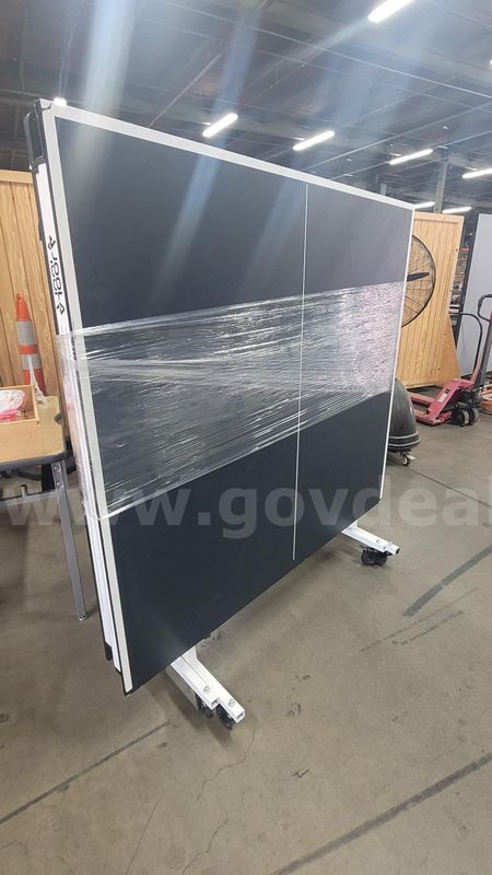 **** JOOLA INDOOR FOLDING TABLE TENNIS **** (I)