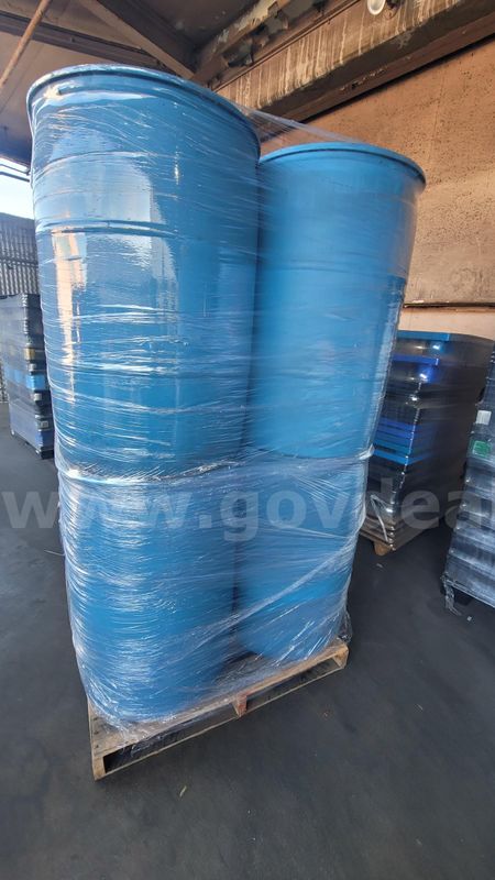 **** 6 UNITS 55 GALLONS BLUE DRUMS **** (ED)