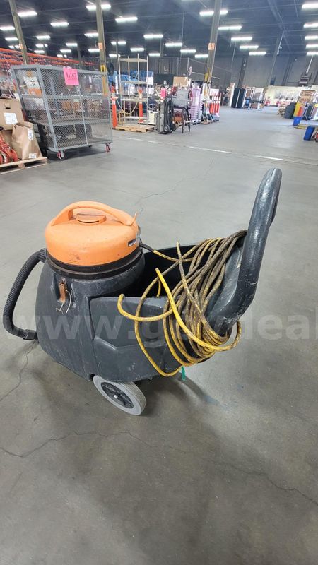 **** SSS WET DRY VACUUM **** (I)