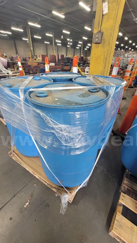 **** 4 UNITS 55 GALLONS BLUE DRUMS **** (ED)